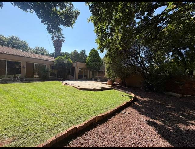 4 BEDROOM HOUSE FOR SALE IN GOLF PARK